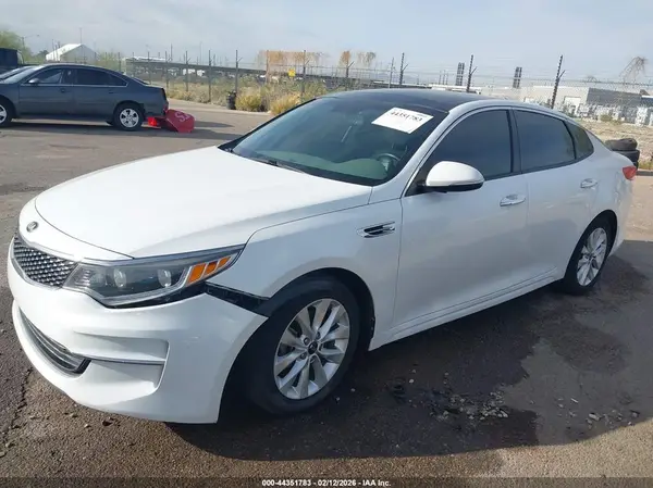 5XXGU4L34GG102927 2016 KIA OPTIMA - Image 2