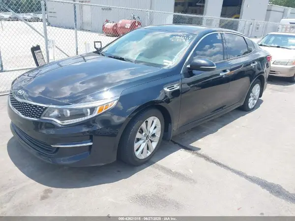 5XXGU4L34GG119176 2016 KIA OPTIMA - Image 2
