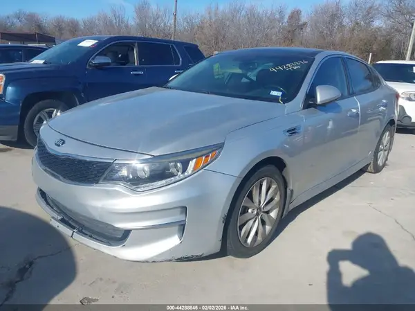 5XXGU4L34GG119257 2016 KIA OPTIMA - Image 2