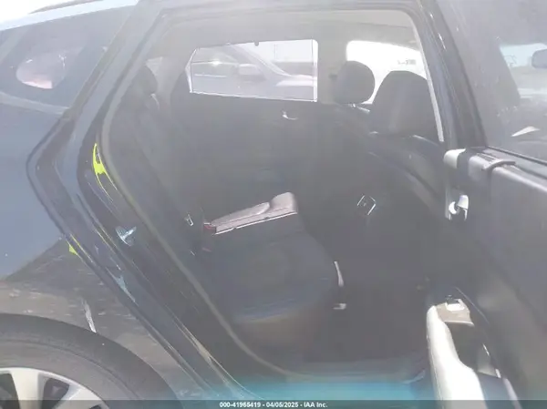 5XXGU4L34HG126985 2017 KIA OPTIMA - Image 8