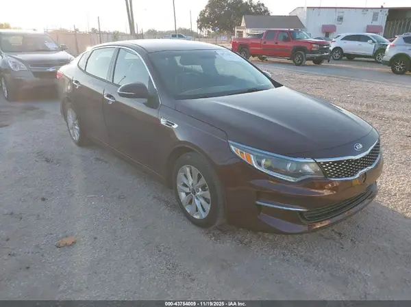 5XXGU4L34HG137243 2017 KIA OPTIMA - Image 1