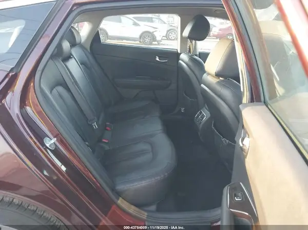5XXGU4L34HG137243 2017 KIA OPTIMA - Image 8