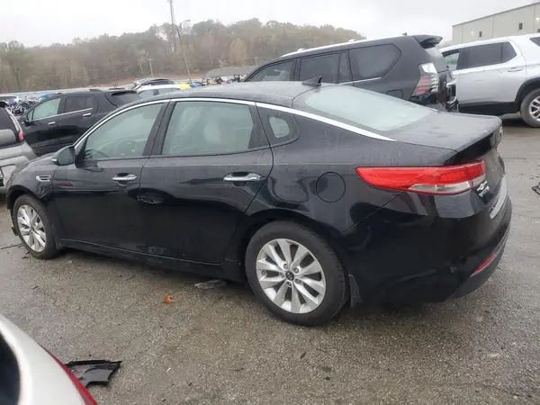 5XXGU4L34HG153555 2017 KIA OPTIMA - Image 2