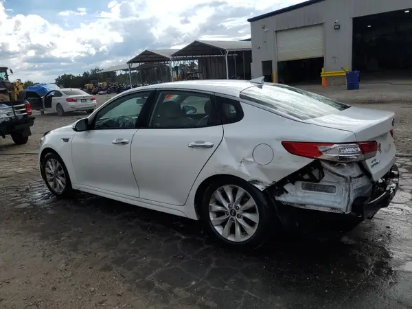 5XXGU4L34HG163714 2017 KIA OPTIMA - Image 2
