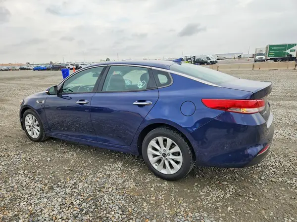 5XXGU4L34HG165432 2017 KIA OPTIMA - Image 2