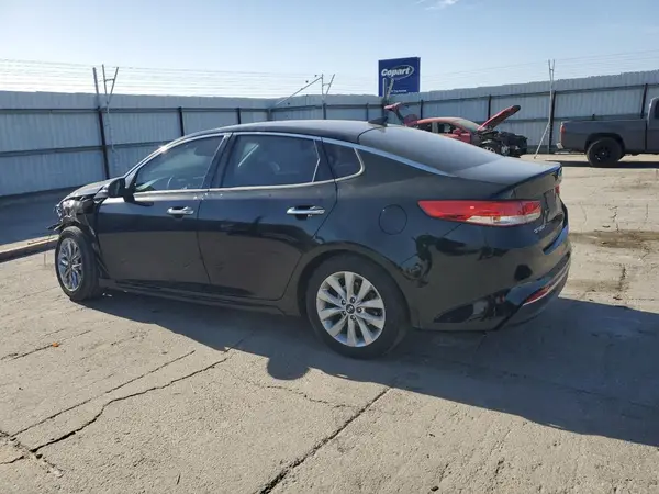 5XXGU4L34JG181748 2018 KIA OPTIMA - Image 2
