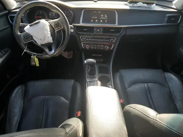 5XXGU4L34JG181748 2018 KIA OPTIMA - Image 8