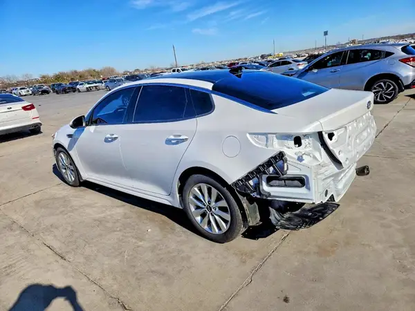 5XXGU4L34JG183578 2018 KIA OPTIMA - Image 2