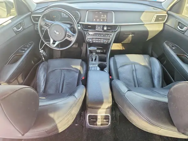 5XXGU4L34JG185623 2018 KIA OPTIMA - Image 8