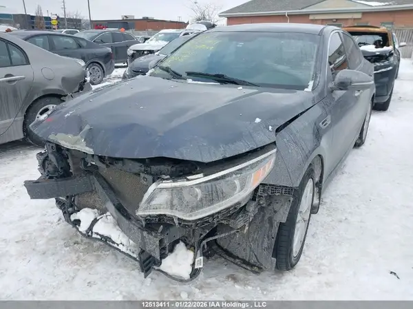 5XXGU4L34JG210651 2018 KIA OPTIMA - Image 2