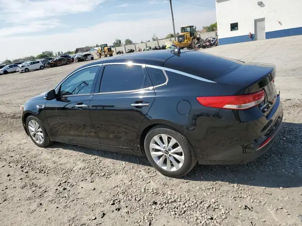 5XXGU4L34JG213789 2018 KIA OPTIMA - Image 2