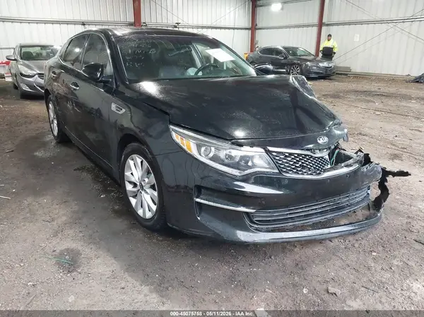 5XXGU4L34JG216272 2018 KIA OPTIMA - Image 1