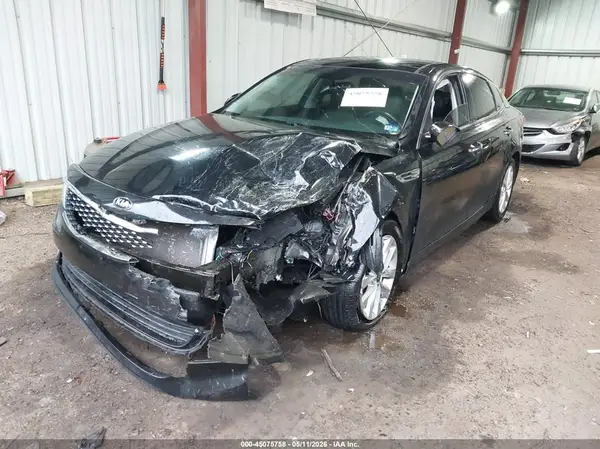 5XXGU4L34JG216272 2018 KIA OPTIMA - Image 2