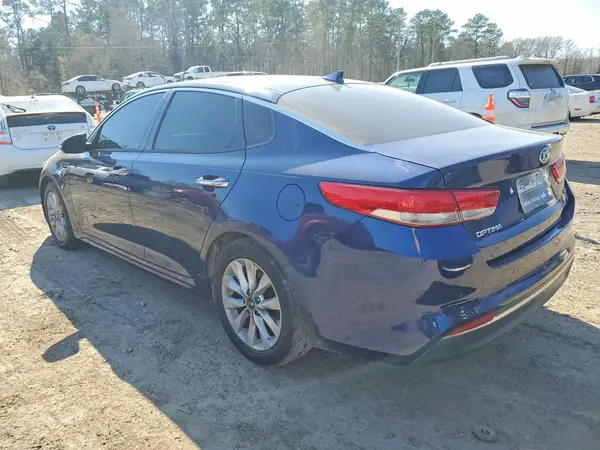 5XXGU4L34JG217244 2018 KIA OPTIMA - Image 2