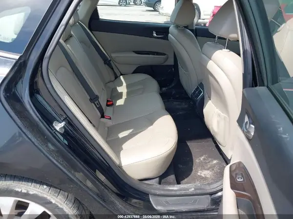 5XXGU4L34JG226400 2018 KIA OPTIMA - Image 8
