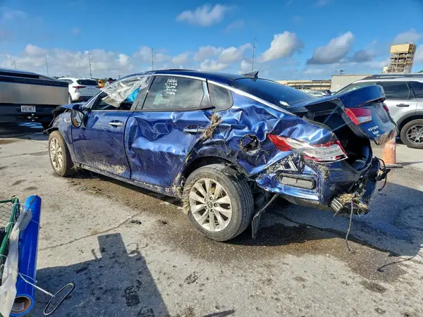 5XXGU4L34JG229278 2018 KIA OPTIMA - Image 2