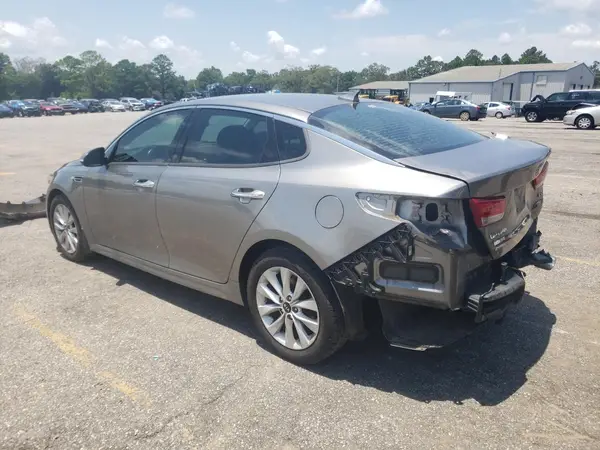 5XXGU4L34JG242533 2018 KIA OPTIMA - Image 2