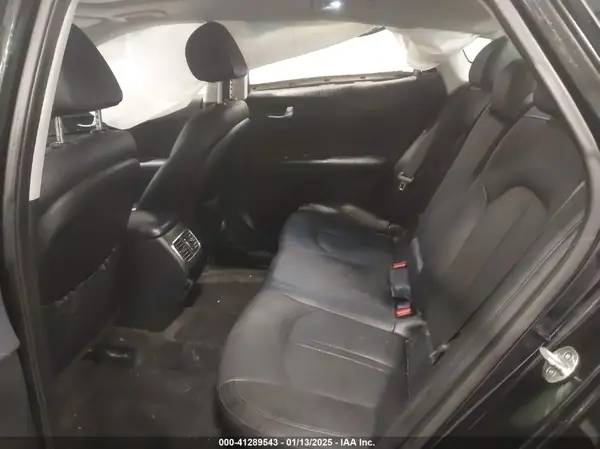 5XXGU4L34JG247151 2018 KIA OPTIMA - Image 8