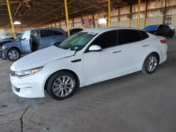 5XXGU4L34JG270588 2018 KIA OPTIMA - Image 1