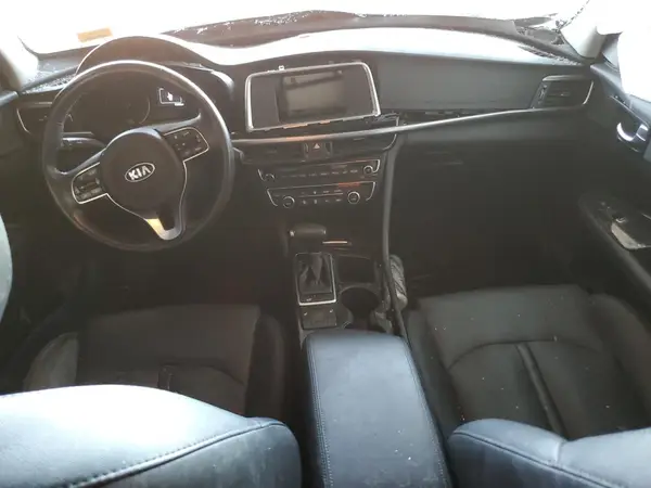 5XXGU4L34JG270588 2018 KIA OPTIMA - Image 8