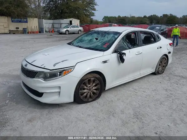 5XXGU4L35GG002187 2016 KIA OPTIMA - Image 2