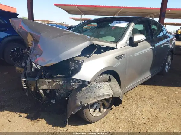 5XXGU4L35GG009558 2016 KIA OPTIMA - Image 2