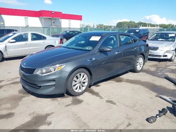5XXGU4L35GG011407 2016 KIA OPTIMA - Image 2