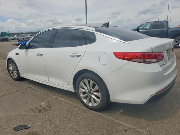 5XXGU4L35GG014162 2016 KIA OPTIMA - Image 2