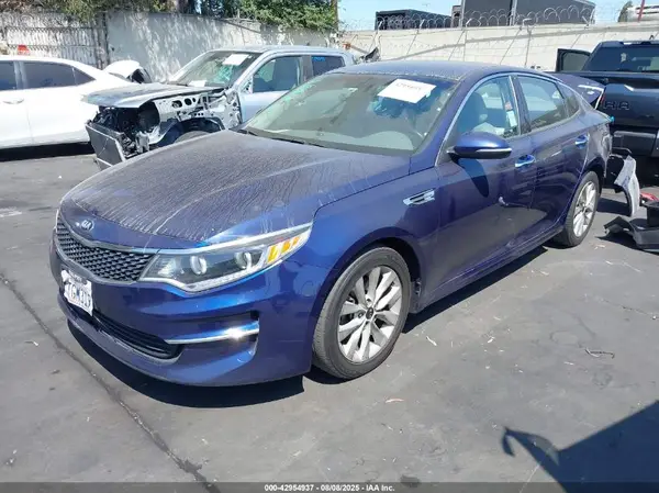 5XXGU4L35GG016123 2016 KIA OPTIMA - Image 2