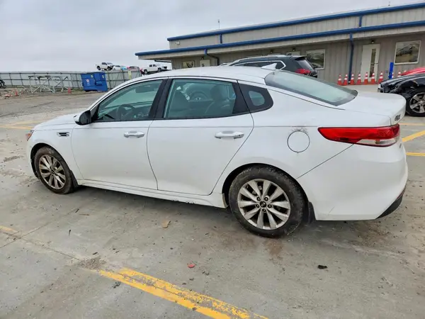 5XXGU4L35GG020981 2016 KIA OPTIMA - Image 2