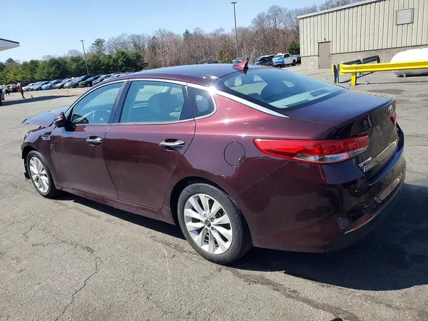 5XXGU4L35GG039661 2016 KIA OPTIMA - Image 2