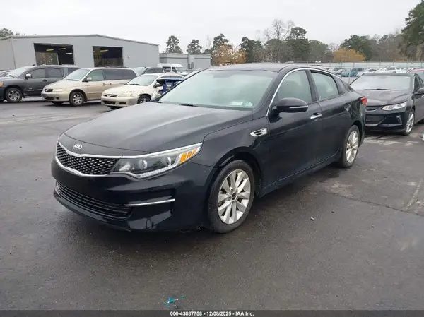 5XXGU4L35GG039935 2016 KIA OPTIMA - Image 2