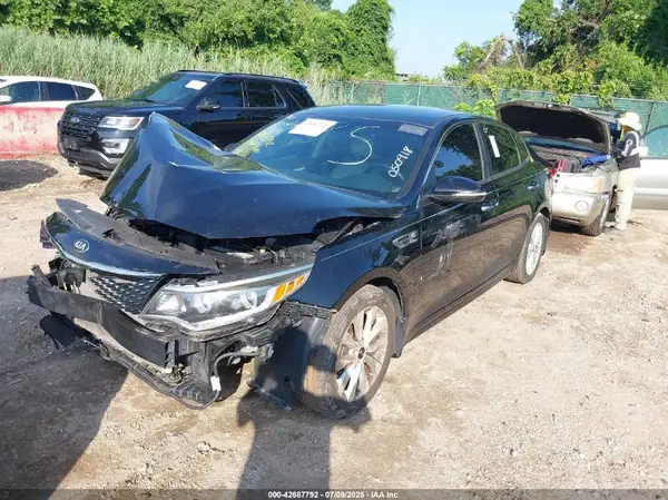 5XXGU4L35GG050918 2016 KIA OPTIMA - Image 2