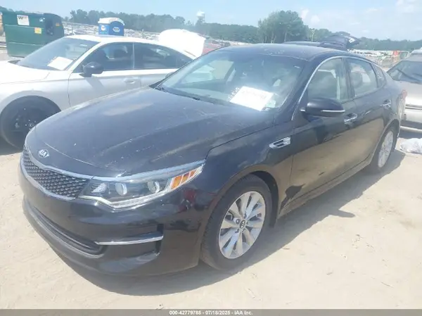 5XXGU4L35GG053317 2016 KIA OPTIMA - Image 2