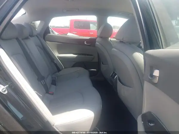 5XXGU4L35GG053317 2016 KIA OPTIMA - Image 8