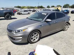 5XXGU4L35GG057660 2016 KIA OPTIMA