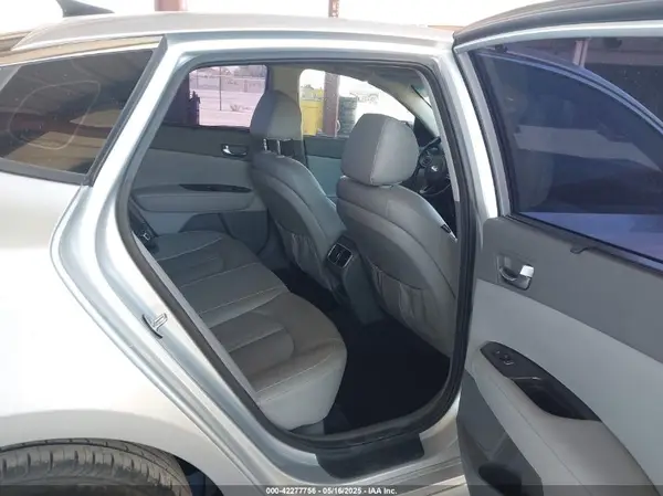 5XXGU4L35GG064043 2016 KIA OPTIMA - Image 8