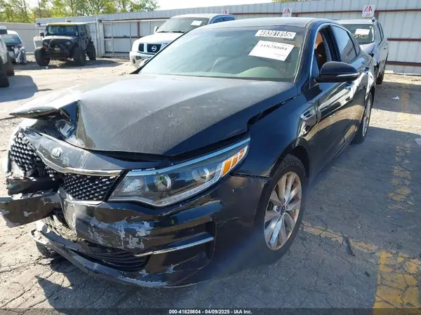 5XXGU4L35GG066083 2016 KIA OPTIMA - Image 2