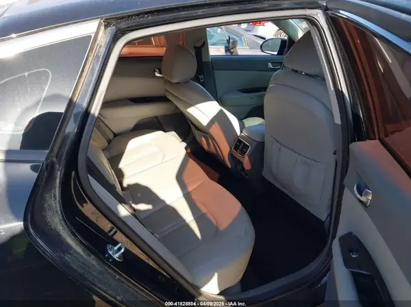 5XXGU4L35GG066083 2016 KIA OPTIMA - Image 8