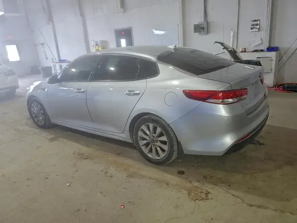 5XXGU4L35GG071252 2016 KIA OPTIMA - Image 2