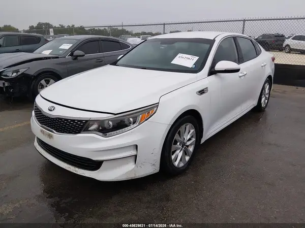 5XXGU4L35GG085118 2016 KIA OPTIMA - Image 2