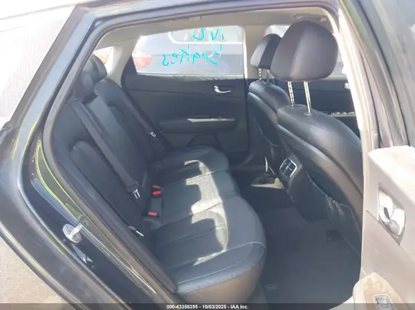 5XXGU4L35GG094689 2016 KIA OPTIMA - Image 8