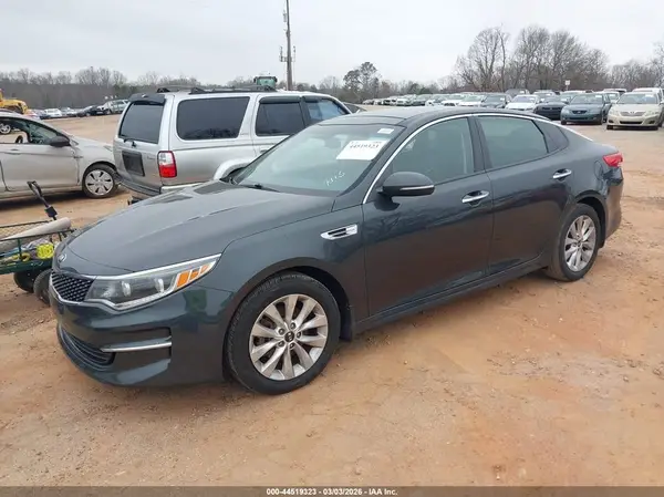 5XXGU4L35GG095891 2016 KIA OPTIMA - Image 2