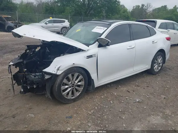 5XXGU4L35GG096913 2016 KIA OPTIMA - Image 2