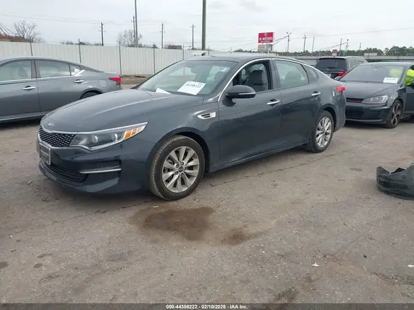 5XXGU4L35GG101379 2016 KIA OPTIMA - Image 2