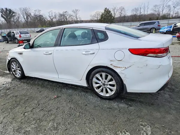 5XXGU4L35GG107408 2016 KIA OPTIMA - Image 2
