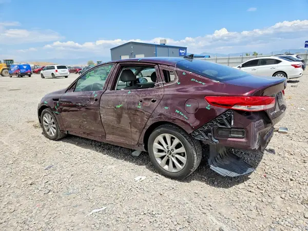 5XXGU4L35GG110115 2016 KIA OPTIMA - Image 2