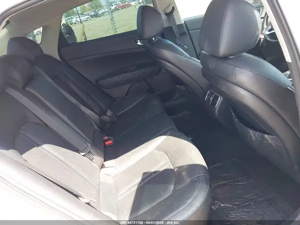 5XXGU4L35HG129426 2017 KIA OPTIMA - Image 8