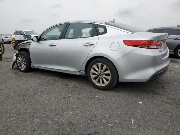 5XXGU4L35HG150325 2017 KIA OPTIMA - Image 2