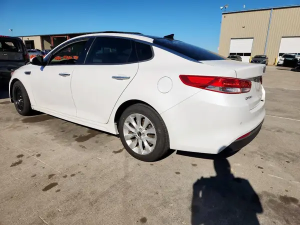 5XXGU4L35HG153726 2017 KIA OPTIMA - Image 2